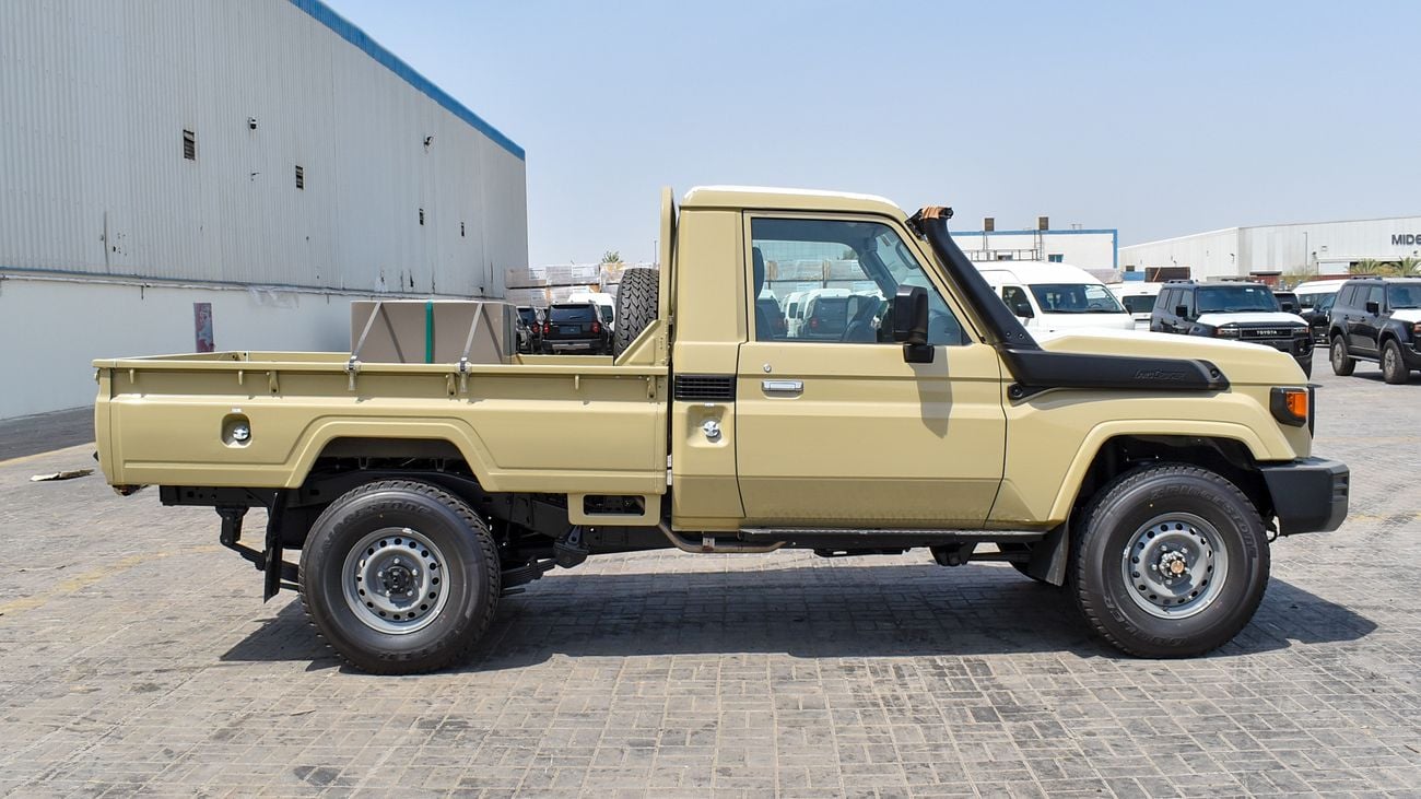 Toyota Land Cruiser Pick Up SC 4.0L V6 YM 2024 (EXPORT ONLY)