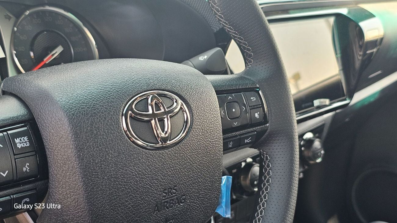تويوتا هيلوكس GR Sport 2.8L