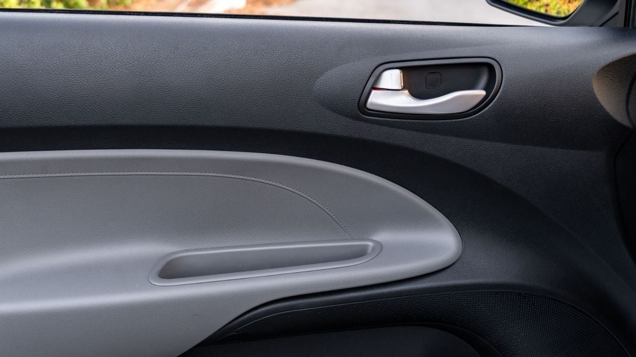 كيا بيجاس 2025 | KIA PEGAS 1.4L AUTOMATIC COMFORT SUNROOF WITH AUDIO CONTROL