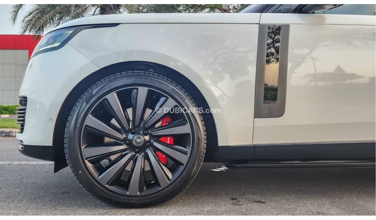 لاند روفر رينج روفر BRAND NEW - RANGE ROVER - SV - 2023 MODEL - GCC SPECS - UNDER WARRANTY AND SERVICE CONTRACT FROM AGE