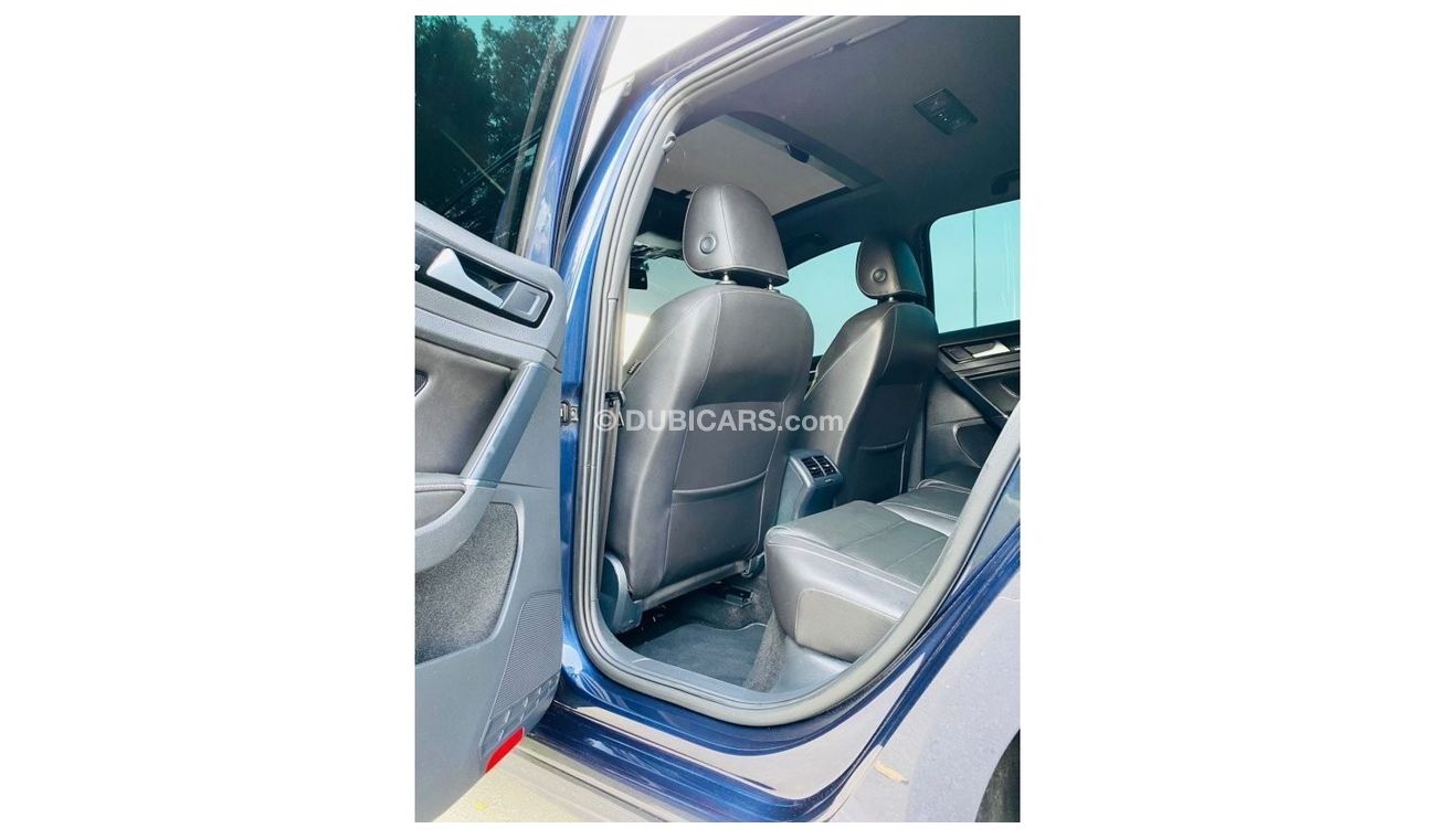 Volkswagen Golf VOLKSWAGEN GOLF R 2016 GCC full option perfect condition