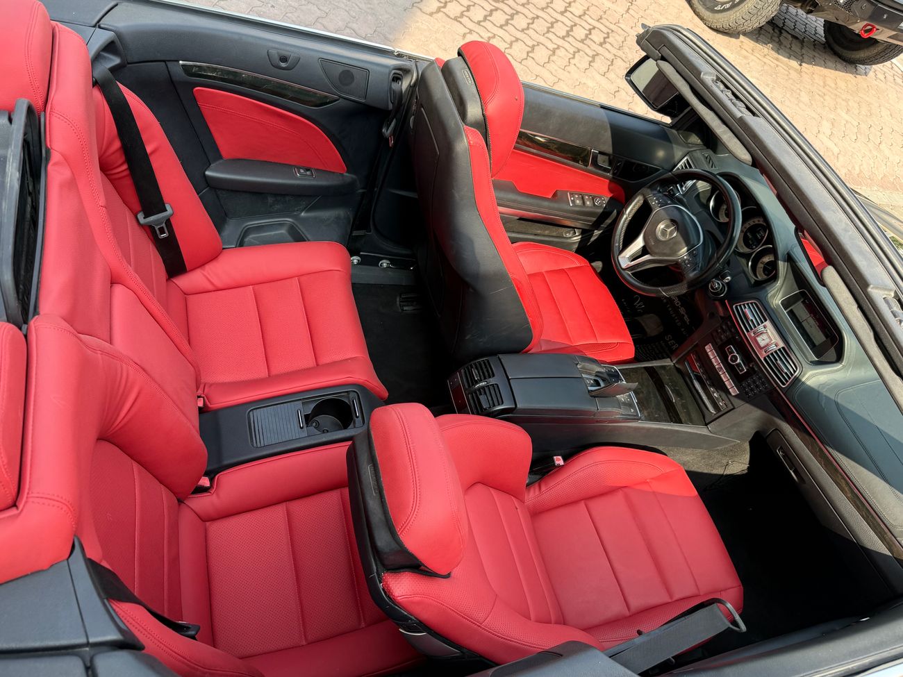 مرسيدس بنز E200