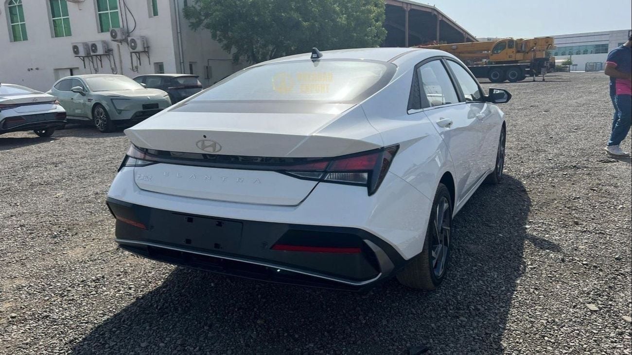 هيونداي إلانترا Export only to dealers 2025 Hyundai Elantra 1.5L - 0KM