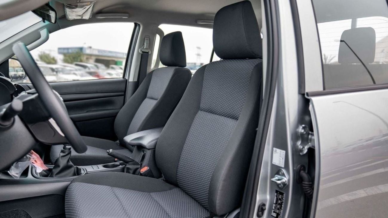 Toyota Hilux GL Hilux SR5 2.4 Diesel mid option MT2025