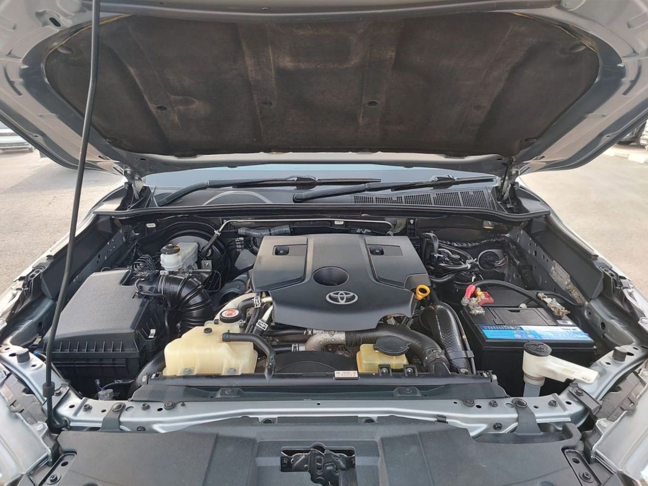 Toyota Hilux TOYOTA HILUX GR PICK UP RHD 2019 MODEL 2.8 L DIESEL AUTOMATIC(PM67606)