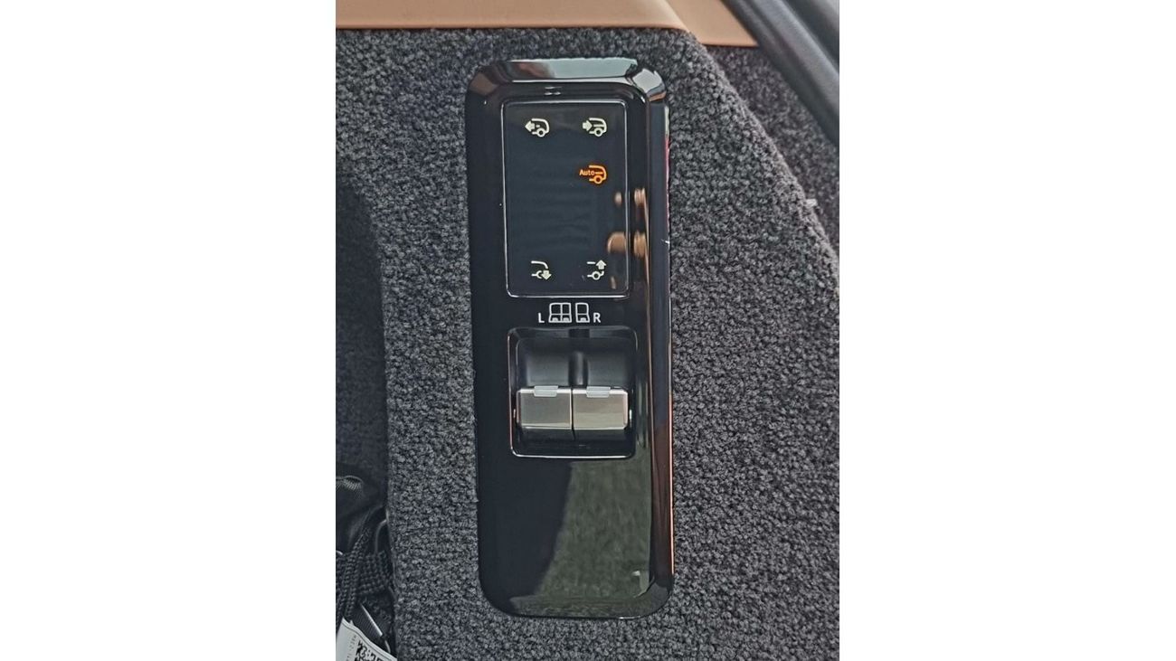 Land Rover Range Rover P400 5 years warranty & service 2024 GCC