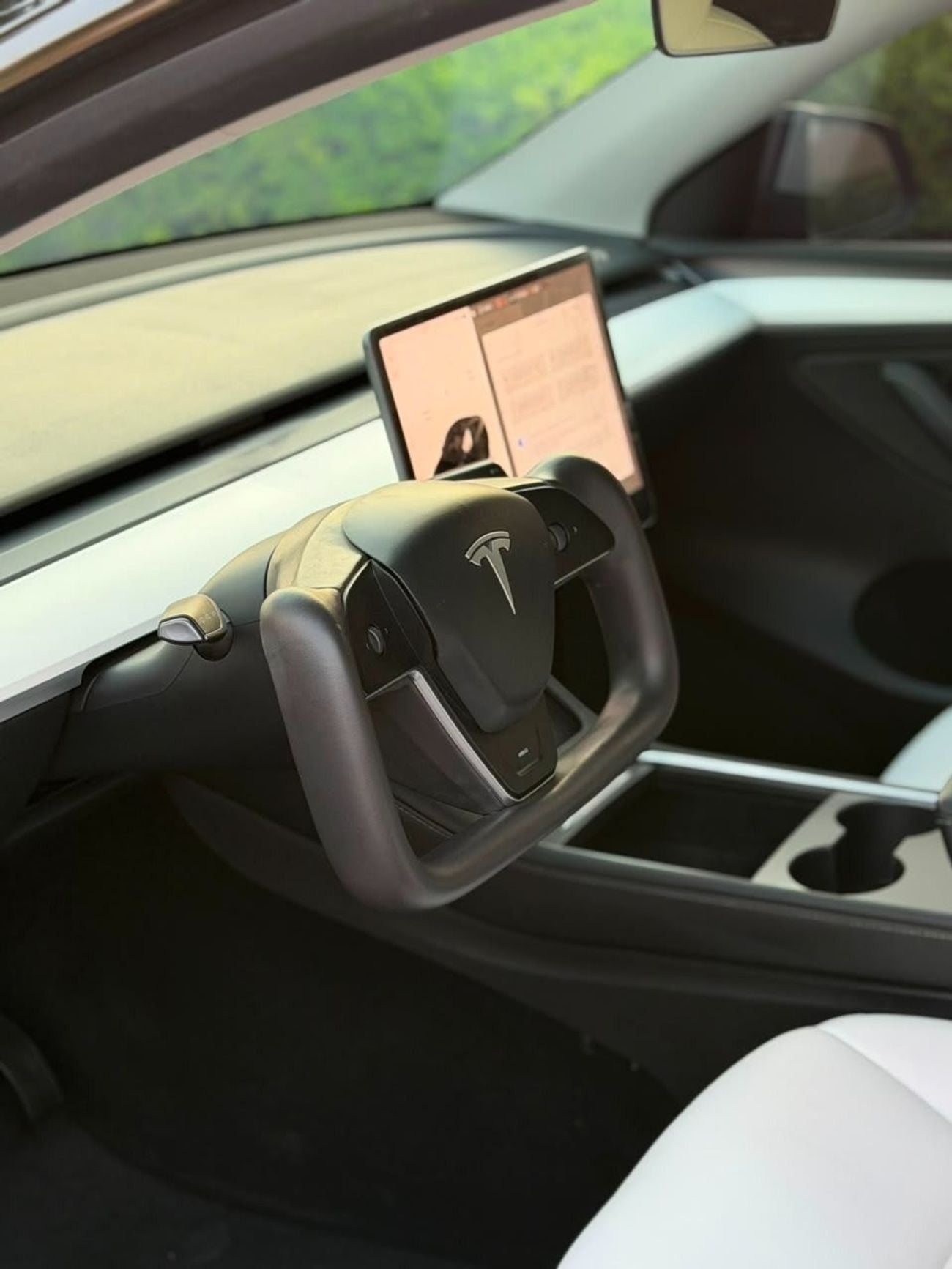 Tesla Model Y LONG RANGE