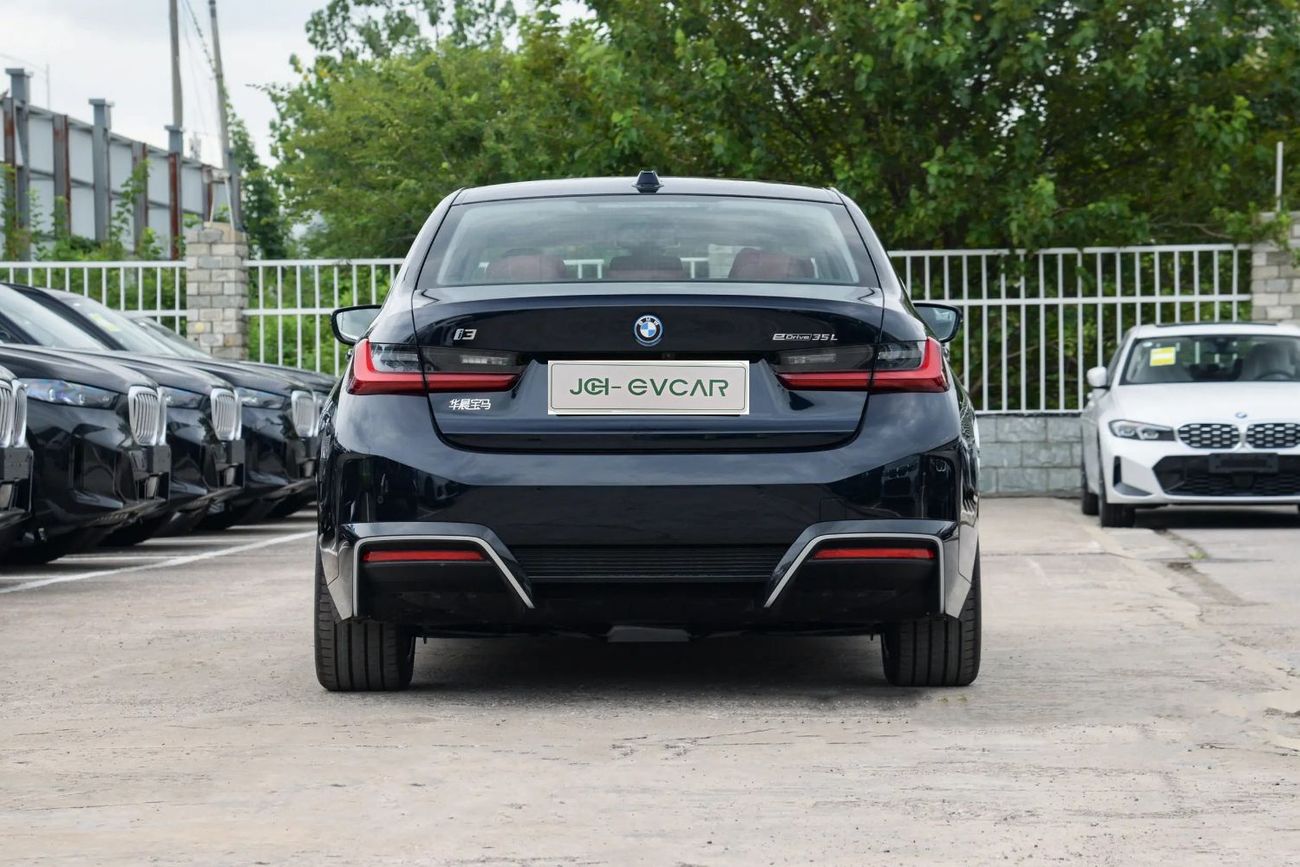 BMW i3 eDrive 35L M 592km