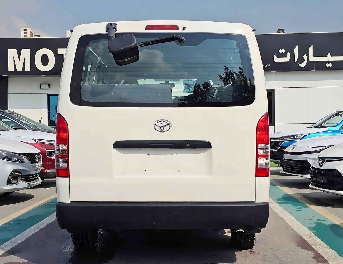 تويوتا هاياس /2.7L STANDARD ROOF/ PASSENGER VAN/ PETROL MANUAL/ EXPORT ONLY/ LOT#27416
