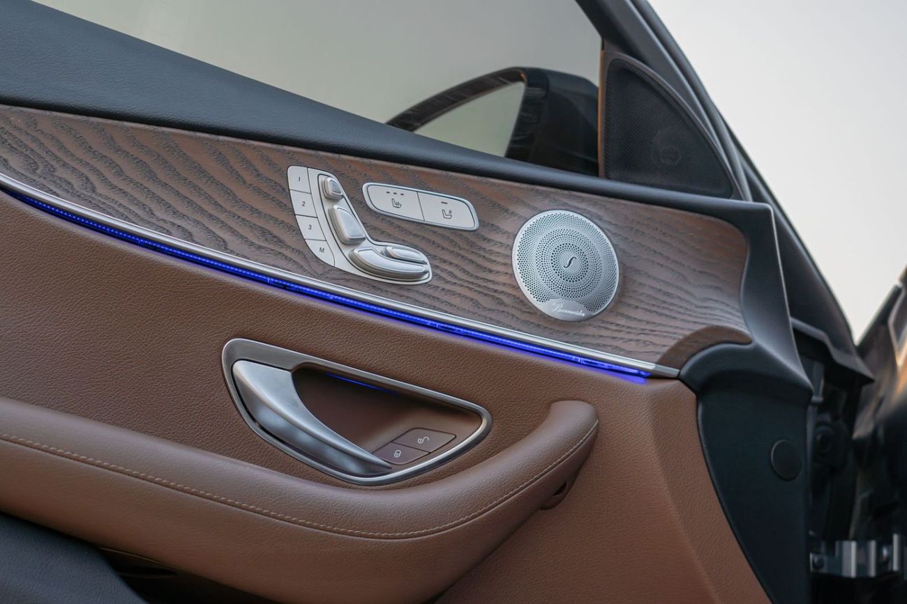 مرسيدس بنز E300 E-CLASS E300