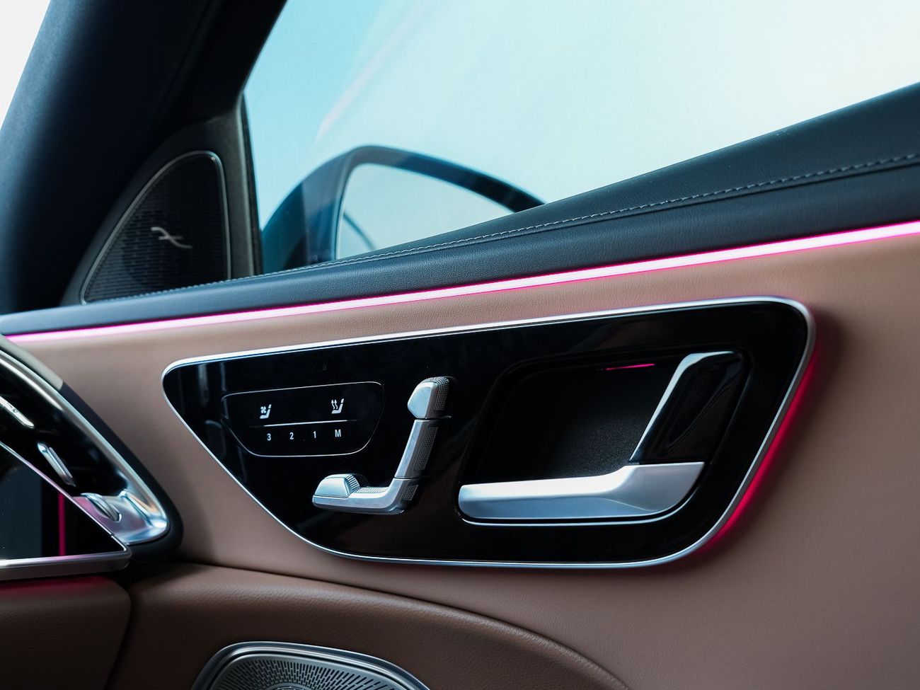 مرسيدس بنز E200 2.0L 2024 (German Specs) Full Edition