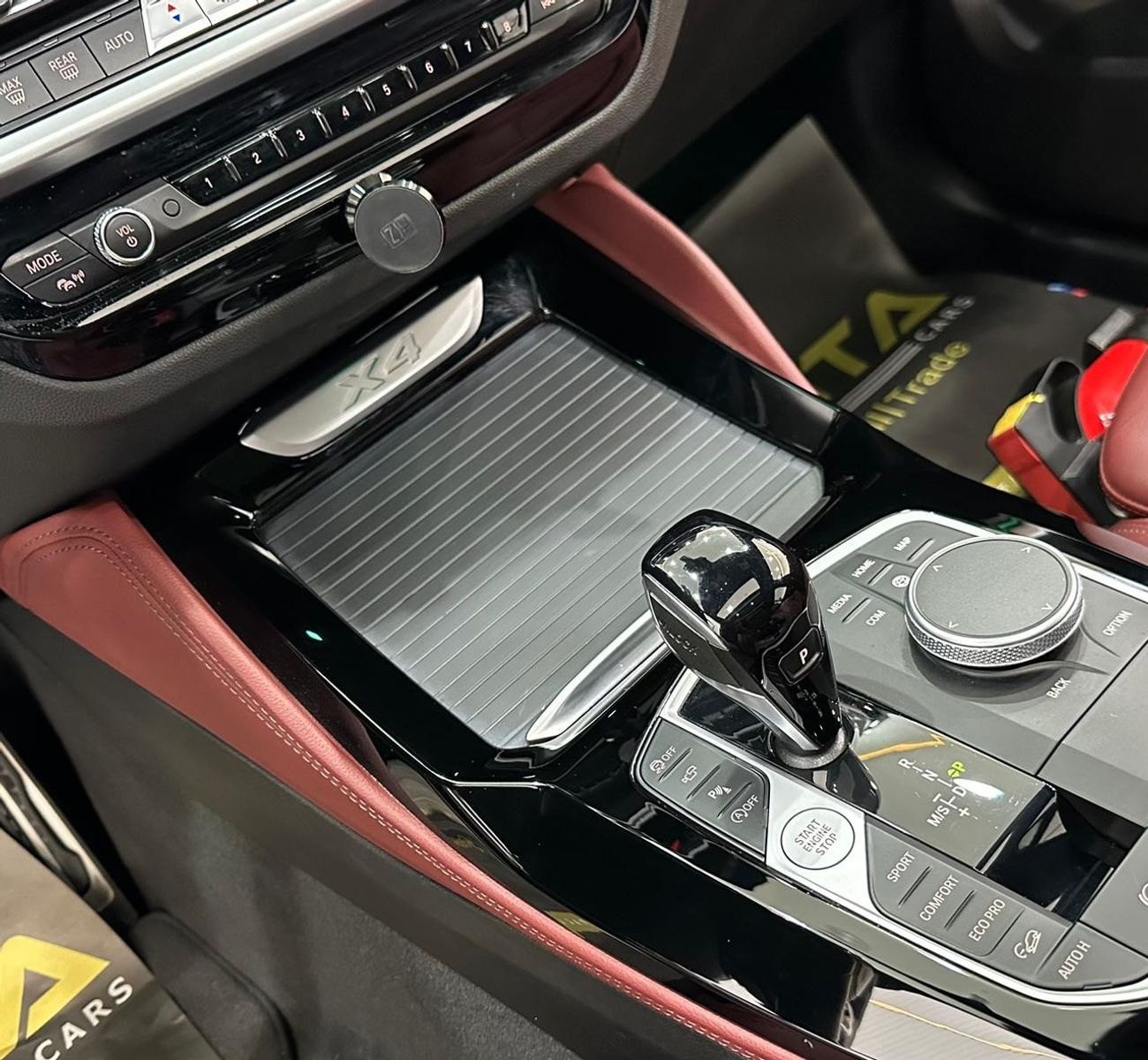 BMW X4 xDrive 30i 2022 BMW X4 xDrive30i M-Sport, December 2026 BMW Warranty + Service Contract, Full Option