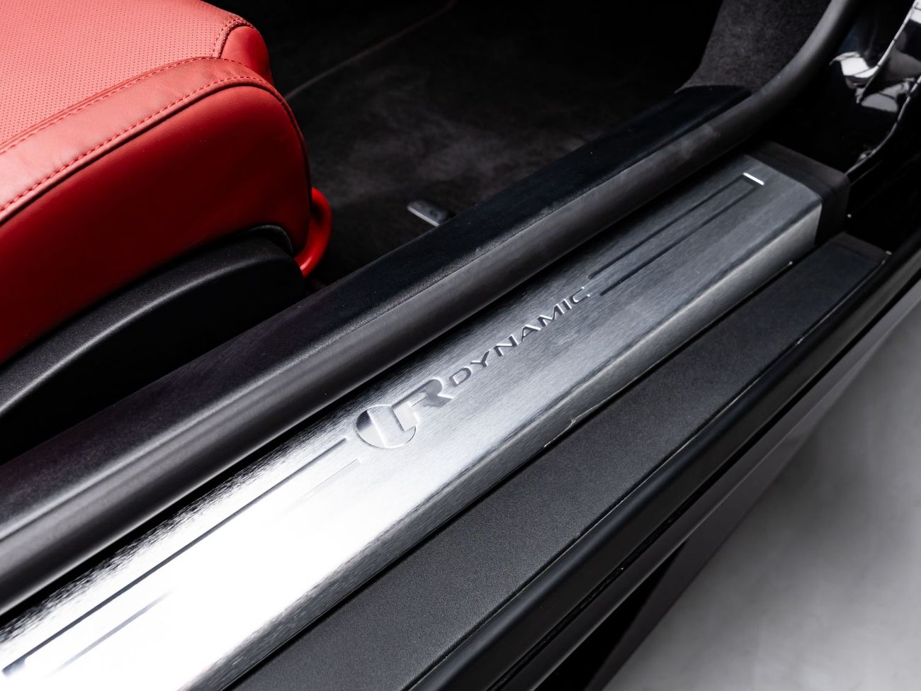 جاكوار F Type R-Dynamic 3.0L (377 HP) Convertible