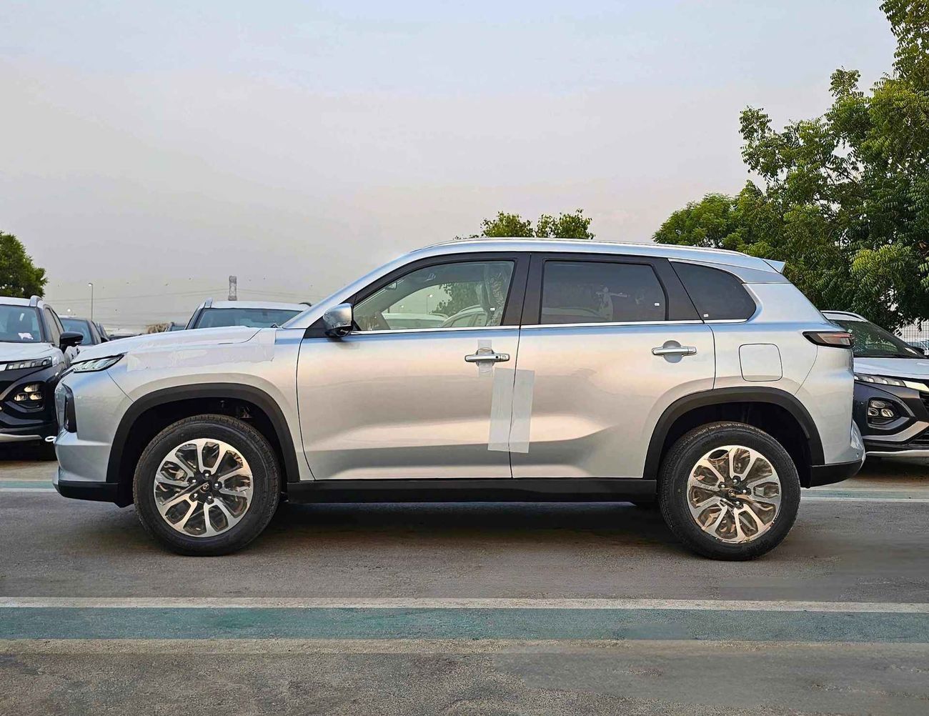 Suzuki Grand Vitara GLX / HYBRID / 1.5L V4 / FULL OPTION / 360* CAMERA / HEADUP DISPLAY (CODE # GVHB4X4F)