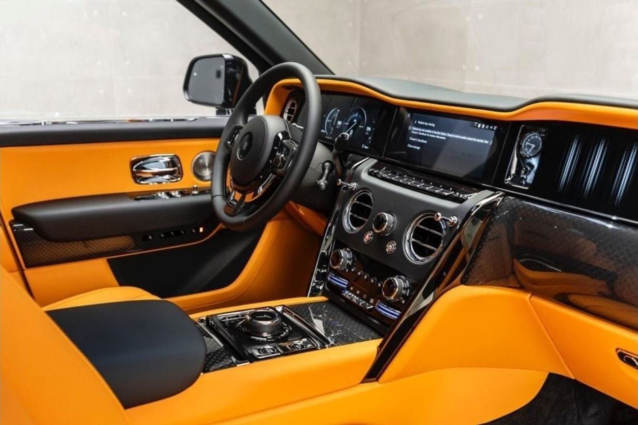 رولز رويس كولينان 2025 | Brand New | Black Badge | Full Options | GCC Specs | Agency Warranty & Service