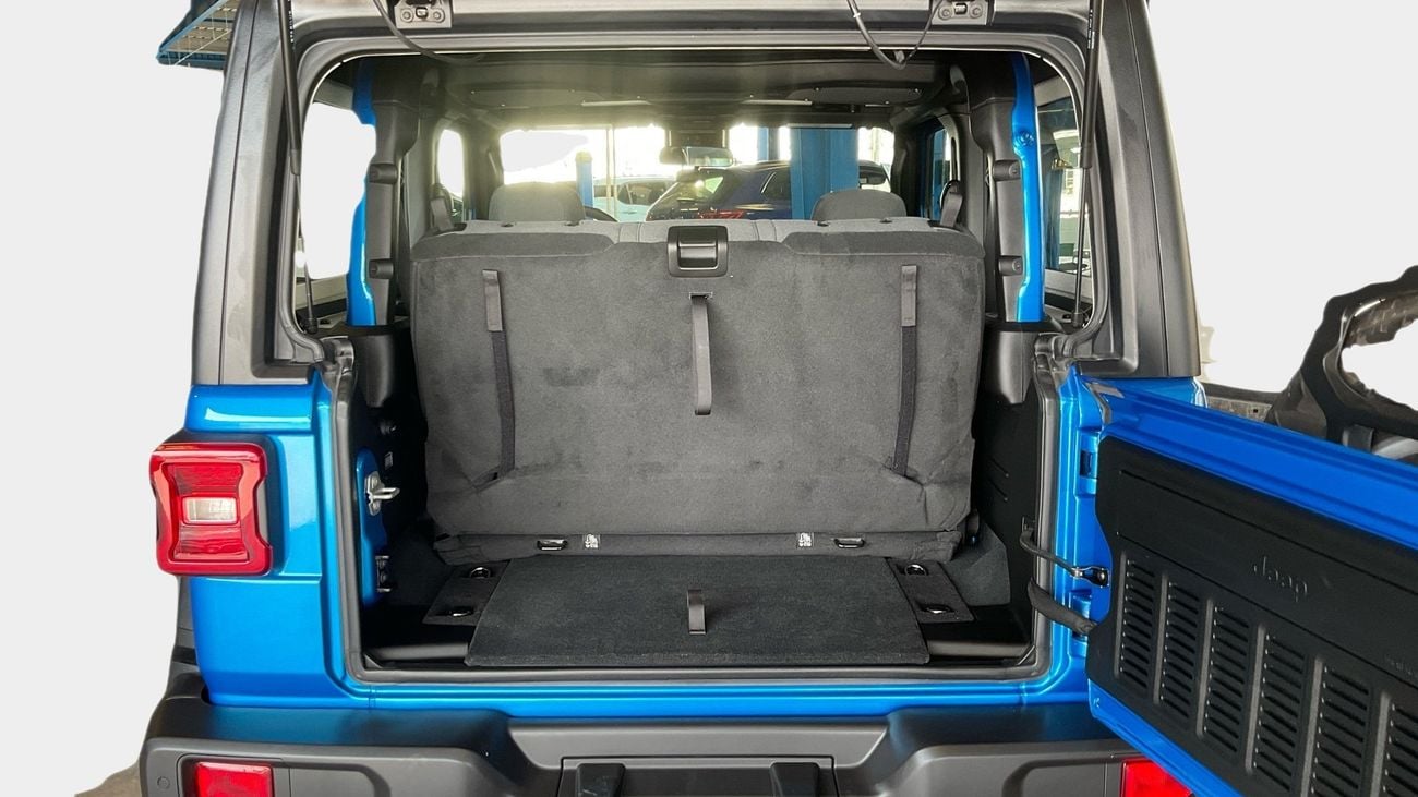 جيب رانجلر 2.0T SPORT 4WD AUTO | شامل الضمان | 0 ﺪﻔﻋﺓ ﺃﻮﻟﻯ