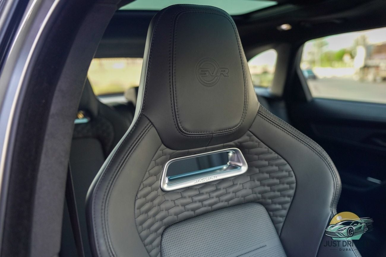 جاكوار F بيس SVR 5.0L