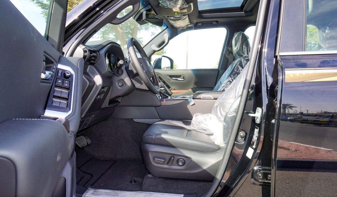 تويوتا لاند كروزر VX TOYOTA LC300 3.5L PETROL 2025 MODEL GCC