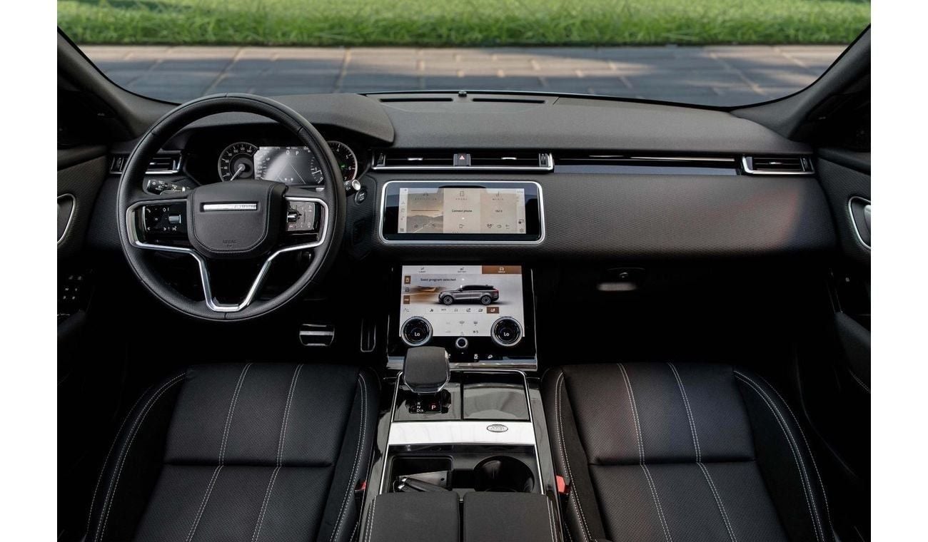 Land Rover Range Rover Velar Dynamic HSE P250 2.0L R - Dynamic | 4,896 P.M  | 0% Downpayment | Excellent Condition!