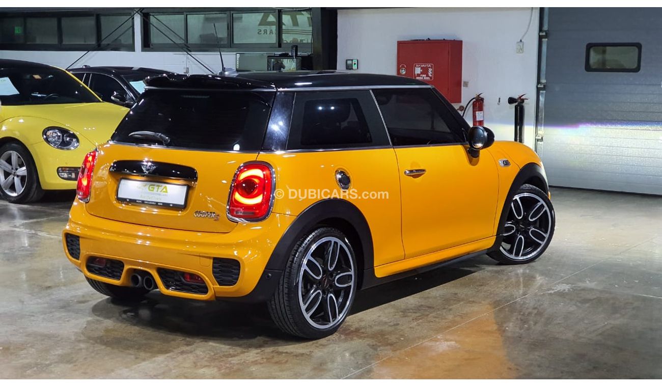 ميني كوبر إس 2016 Mini Cooper S JCW, Warranty, Full History, Excellent Condition, GCC