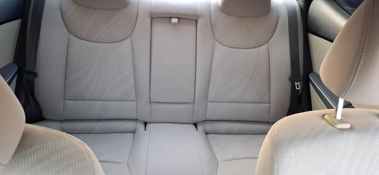 Hyundai Elantra HYUNDAI ELANTRA 2015