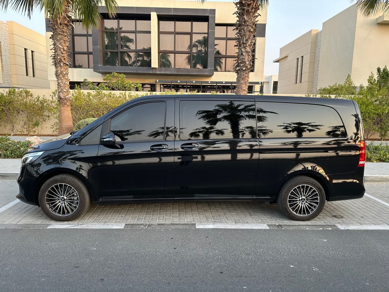 Mercedes-Benz V 250