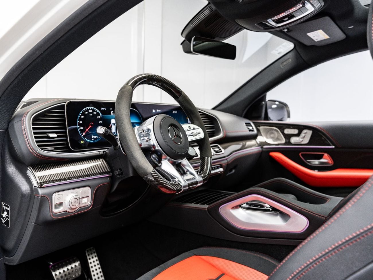 مرسيدس بنز GLE 63 S AMG كوبيه 2023 Mercedes GLE 63 S AMG Coupe, 4.0 TC V8, AWD, 603bhp, 9 Speed Automatic