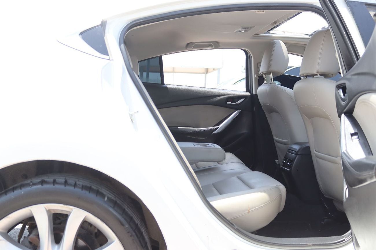 Mazda 6 GRAND TOURING (NON GCC) Mazda 6 - 2015 - American Specs - 2.5L - Full Options - Excellent Condition