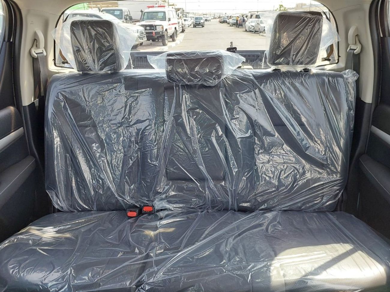 Toyota Hilux TOYOTA HILUX PICKUP RHD 2021 MODEL 2.8 L DIESEL  AUTOMATIC(PM34867)