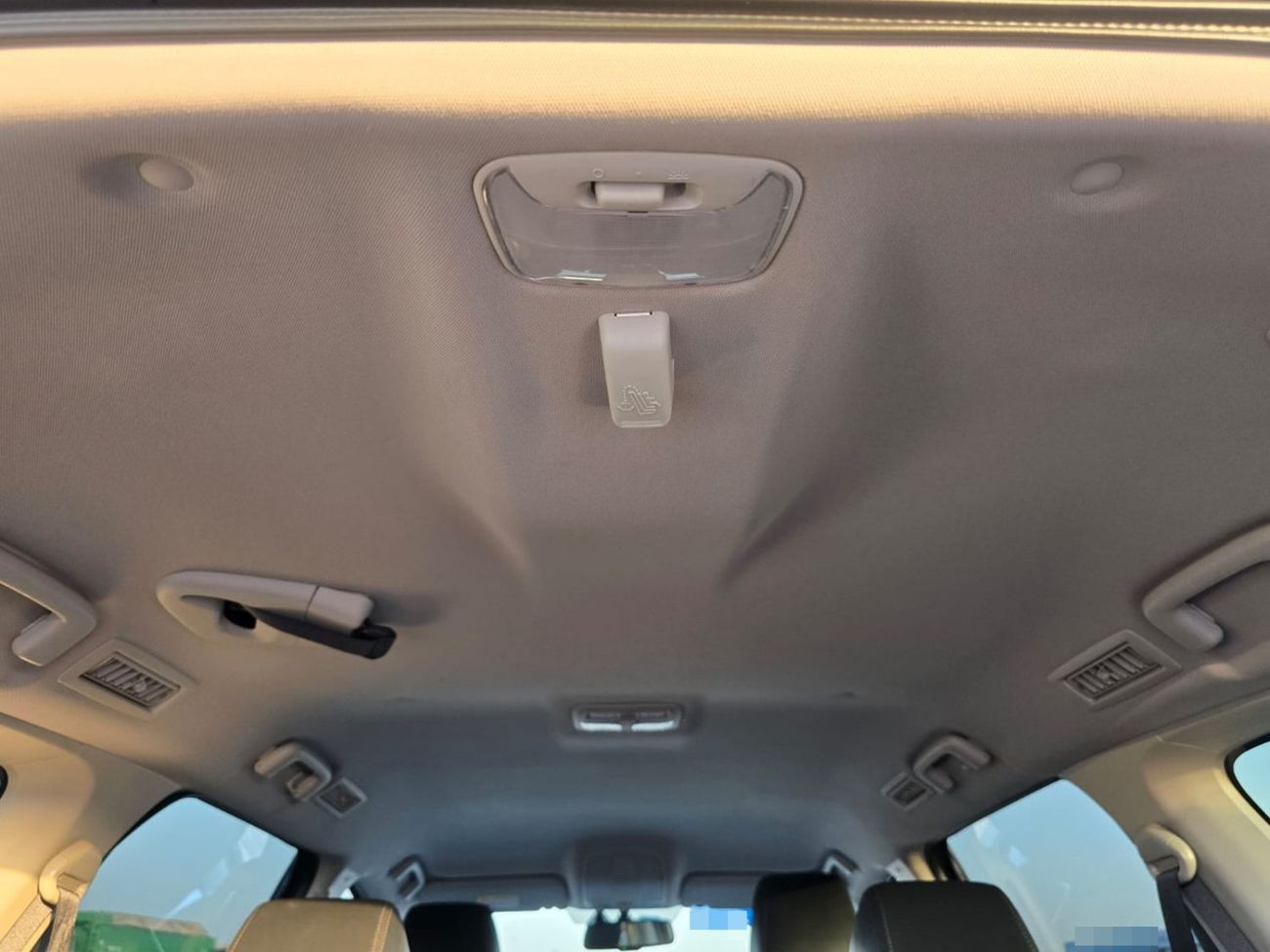 Mitsubishi Pajero 2022 MITSUBISHI PAJERO SUV RHD 2.4 L DIESEL AUTOMATIC (PM06834)