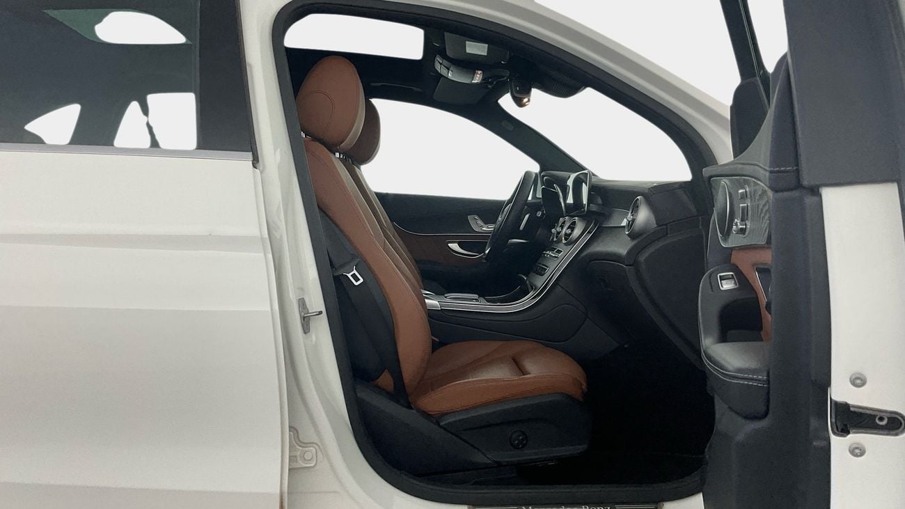 مرسيدس بنز GLC 200 Premium+ | upto AED 20,000 Ramadan Discount | شامل الضمان | 0 ﺪﻔﻋﺓ ﺃﻮﻟﻯ