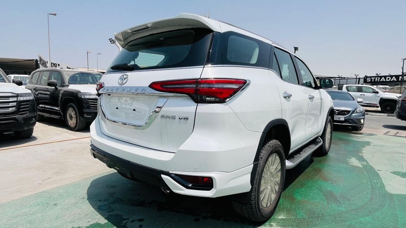 Toyota Fortuner SR5