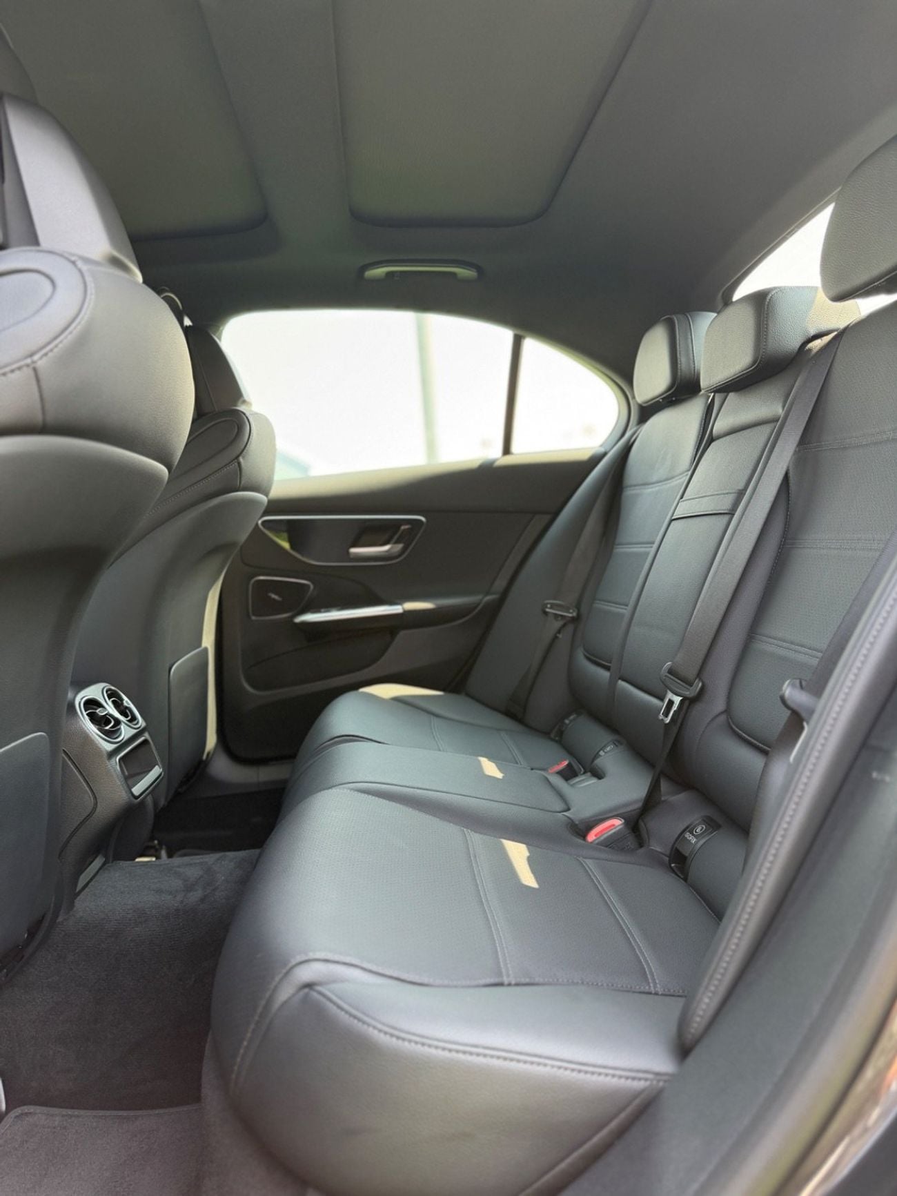 Mercedes Benz C300 STANDARD