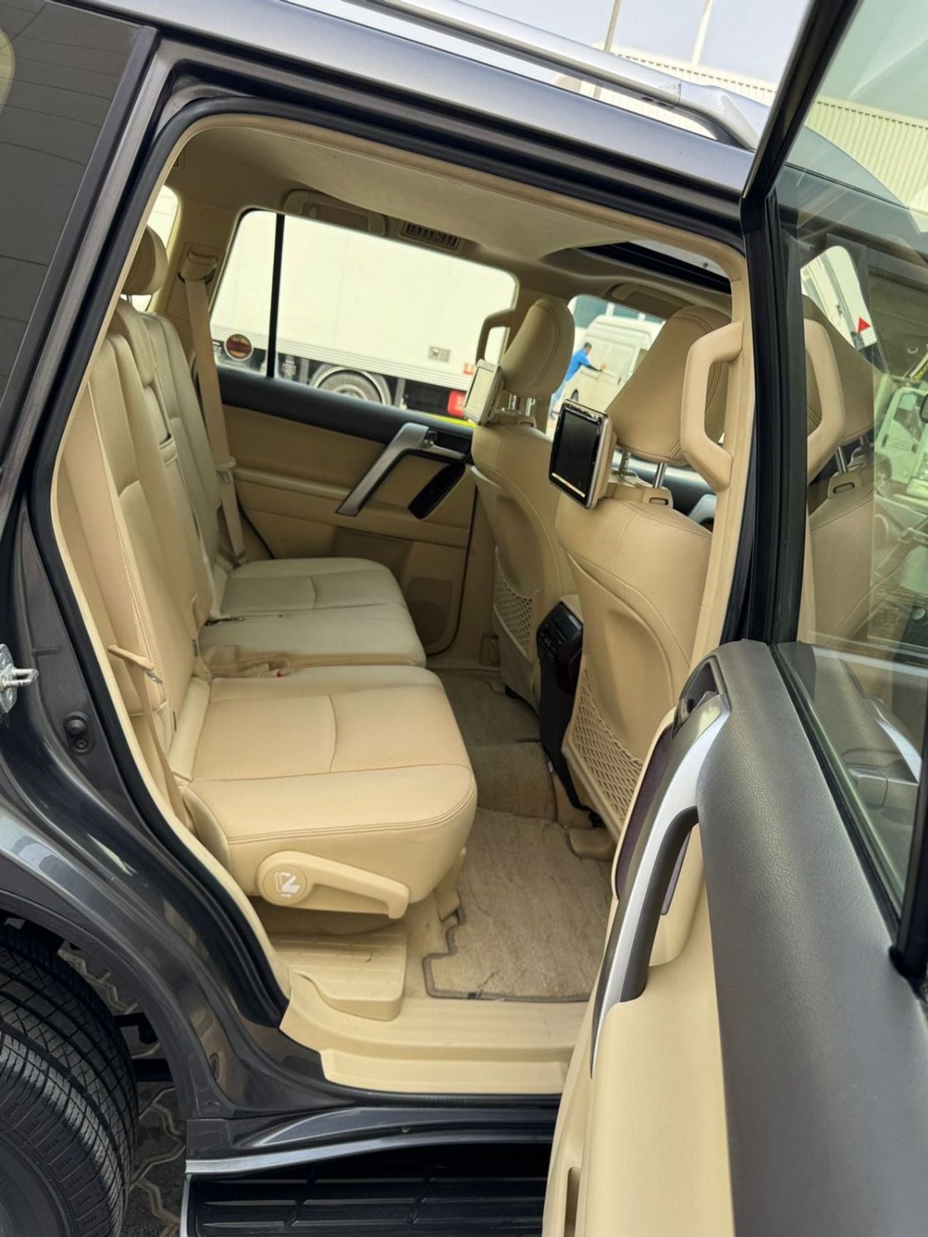 Toyota Prado VXR TX-L 4.0L ,ONLY FOR EXPORT AVAILABLE