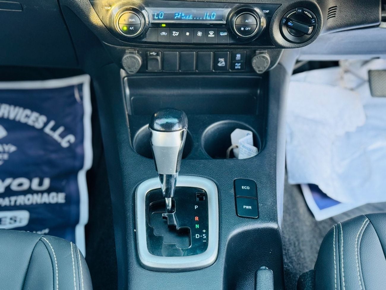 تويوتا هيلوكس Full option top of the range