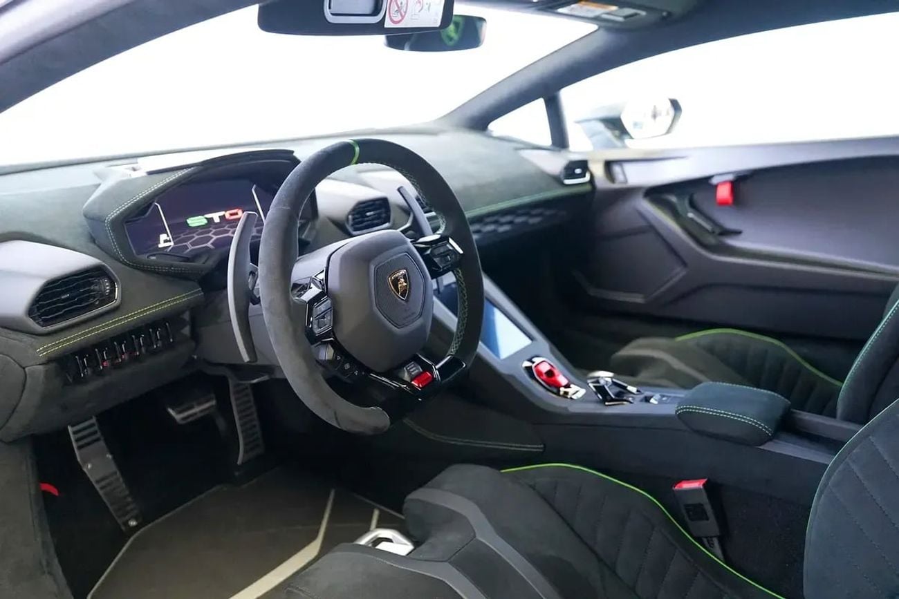 Lamborghini Huracan STO