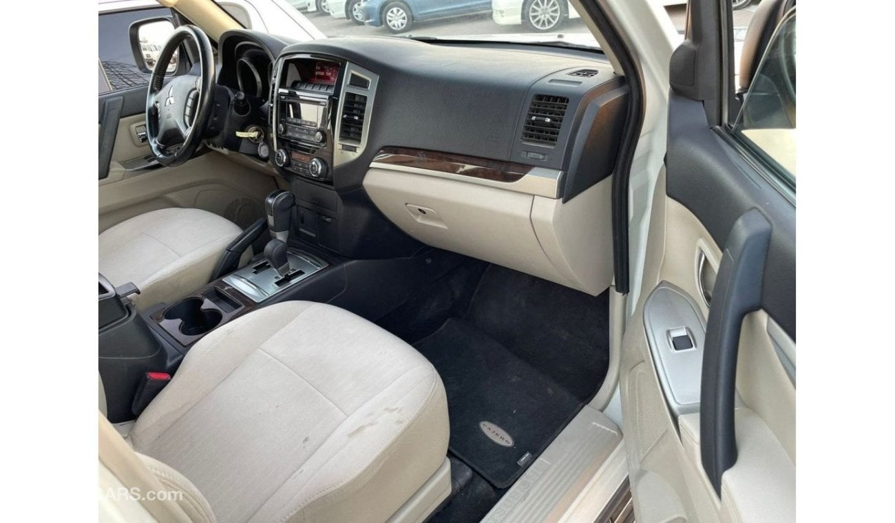 ميتسوبيشي باجيرو 2019 Mitsubishi Pajero GLS 4x4 Sunroof - 100% No Accident / Export Only