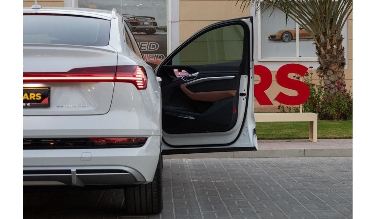 Audi etron 95 kWh Quattro Audi E-Tron 55Quattro S-line Sportback 2020 GCC under Agency Warranty with Flexible D