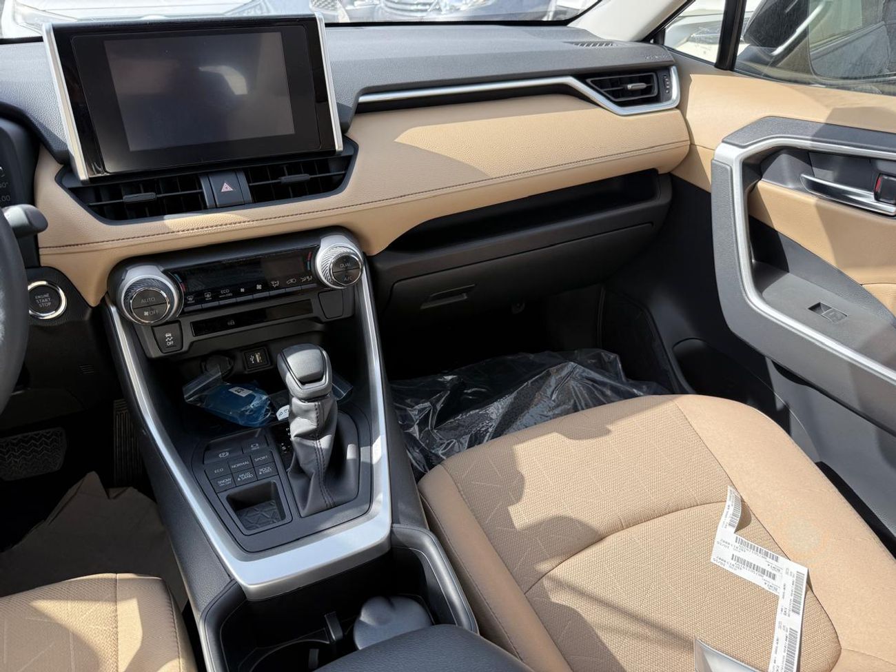 Toyota RAV4 Toyota RAV4 XLE 2.5L 2025 Black (Export Only)