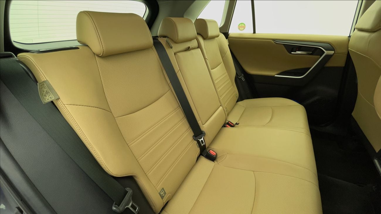 تويوتا راف ٤ VXR HEV 2.5 | بدون دفعة مقدمة | اختبار القيادة في المنزل