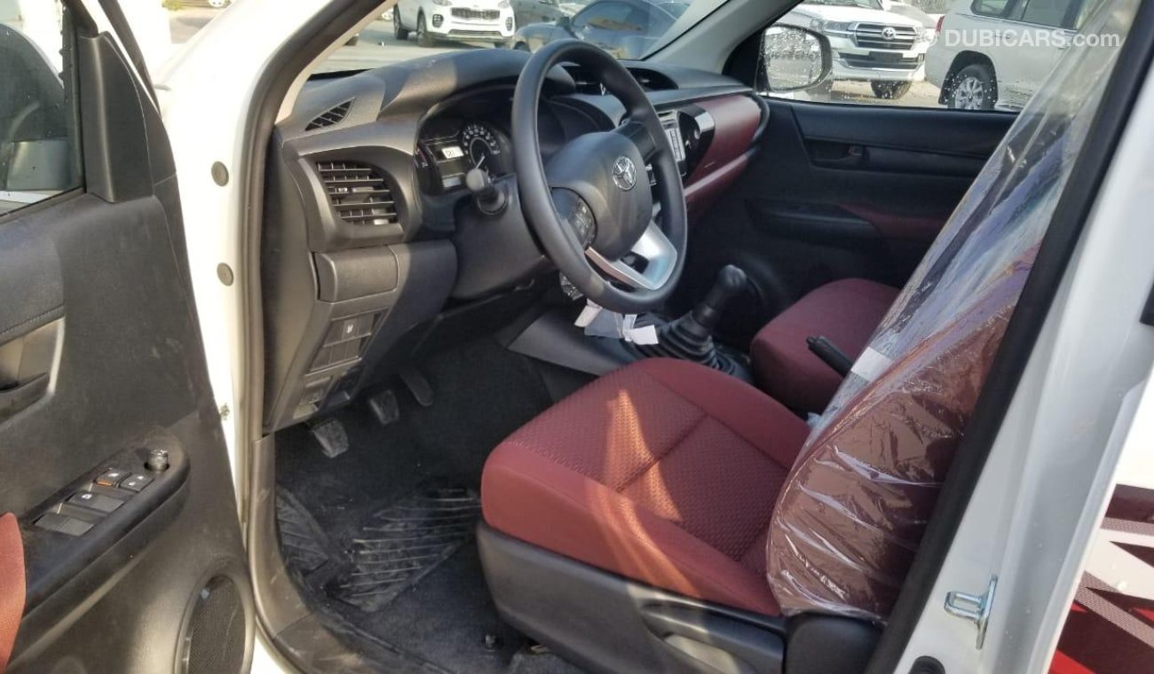 Toyota Hilux 2.7L 4X2 PETROL, M/T, 2020