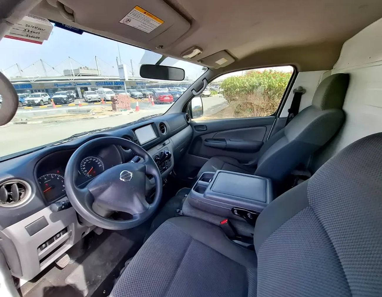 Nissan Urvan Nissan Urvan NV350