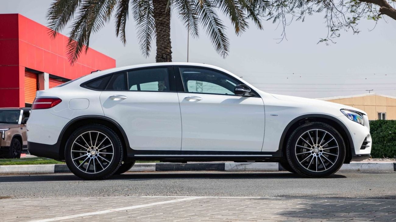 Mercedes-Benz GLC Coupe 250 AMG 4Matic | 2017 | GCC Specs