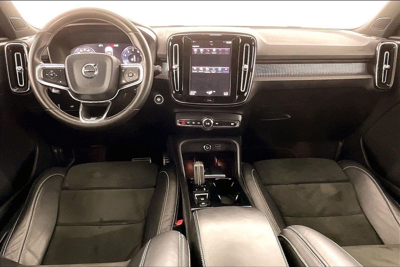 فولفو XC 40 T5 R Design | شامل الضمان | 0 ﺪﻔﻋﺓ ﺃﻮﻟﻯ