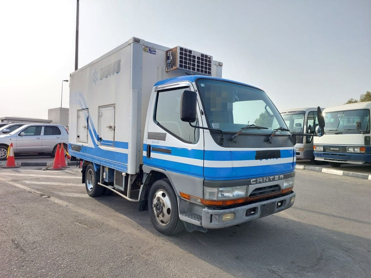 Mitsubishi Fuso Canter MITSUBISHI CANTER FREEZER TRUCK RHD 1999 MODEL 4.2 L DIESEL MANUAL(PM30981)