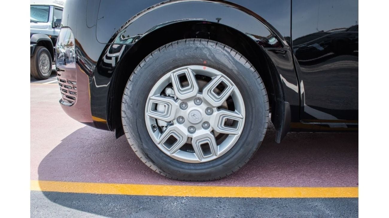 هيونداي ستاريا HYUNDAI STARIA 2024 11SEATER GCC SPECS