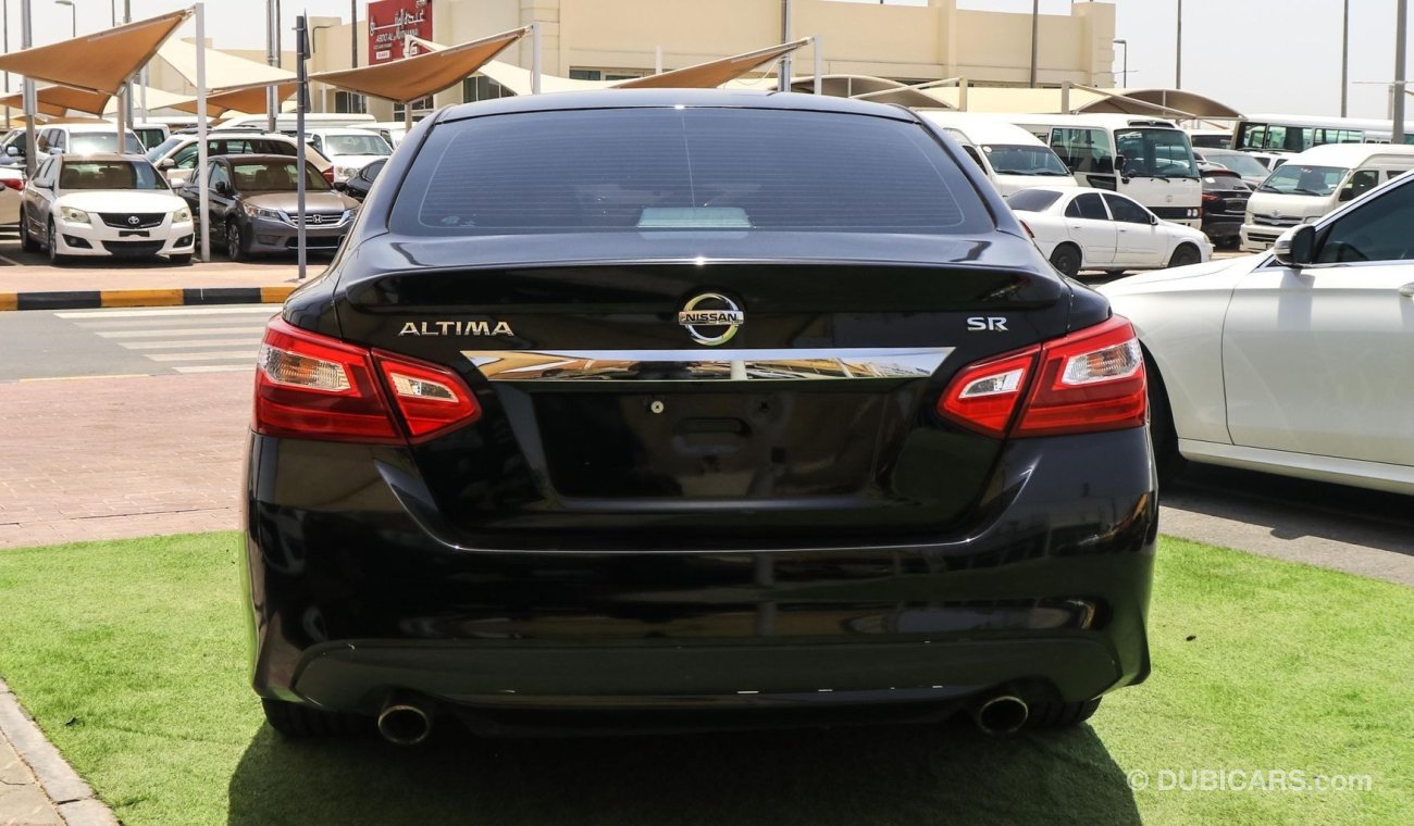 Nissan Altima SR