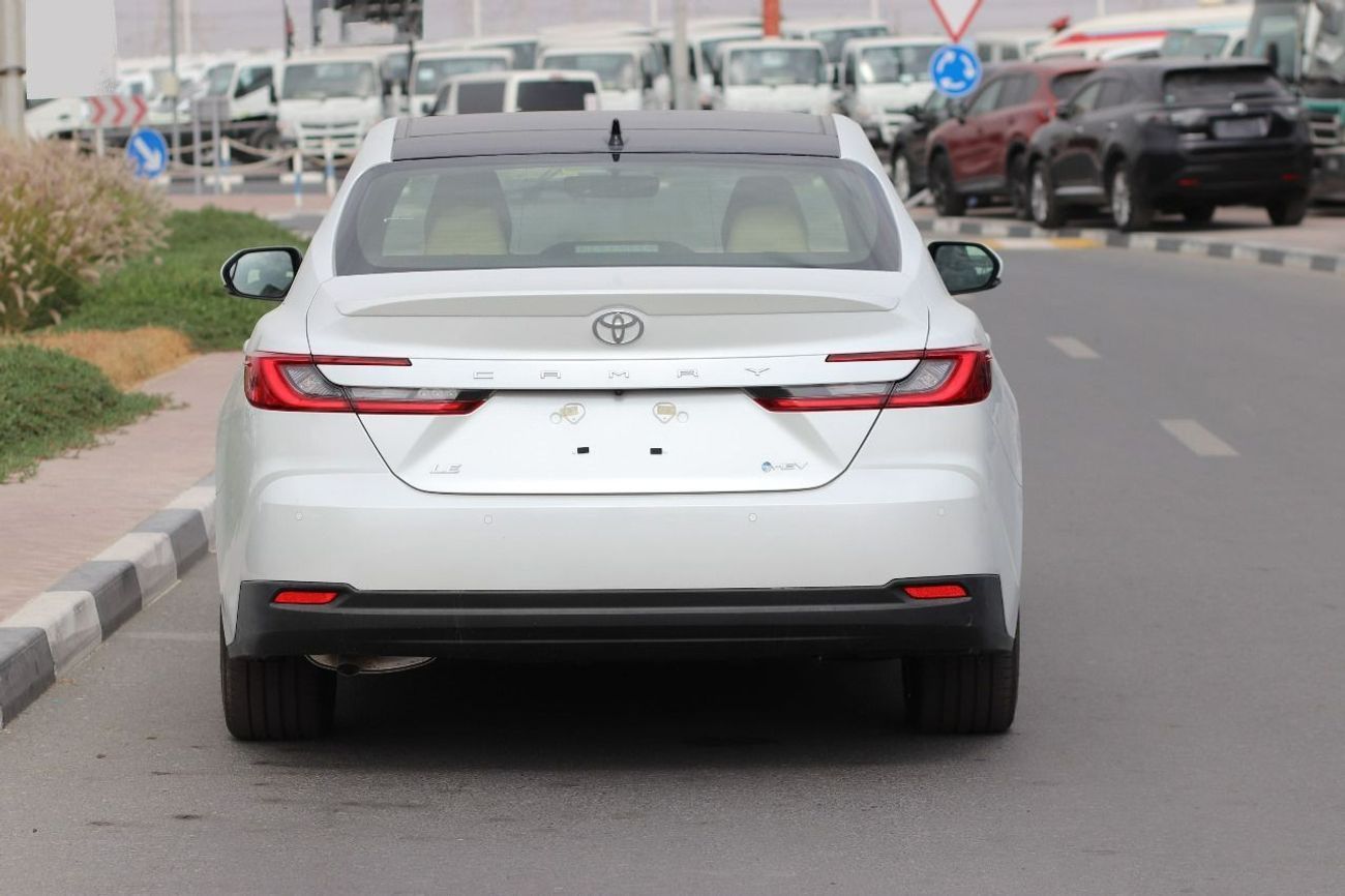 Toyota Camry 2.5LE, KEYLESS ENTRY,PUSH START, PANORAMIC ROOF, ALLOY WHEELS, MODEL 2025