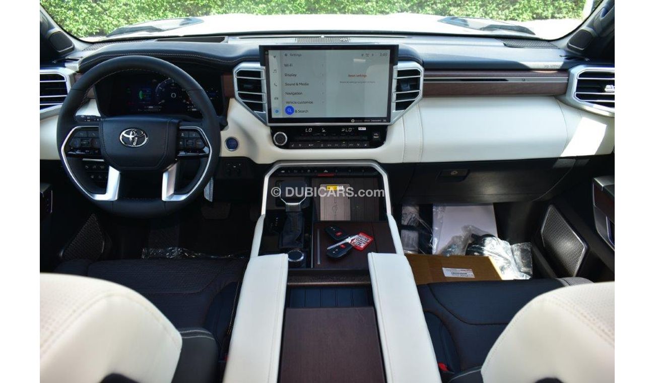 Toyota Tundra Crew Max Capstone