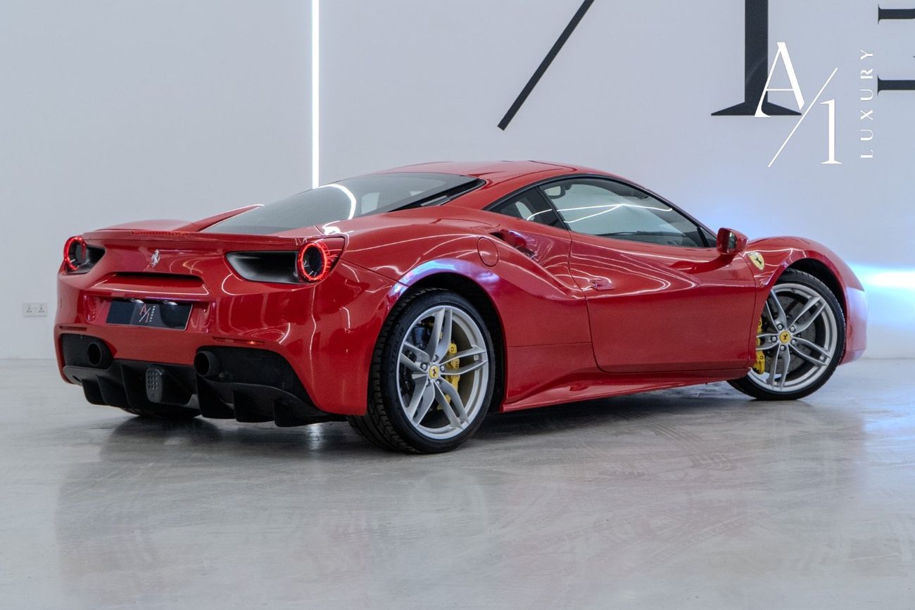 Ferrari 488 Std 3.9L 2017 Ferrari 488 GTB, Excellent Condition, Fully Loaded, Carbon Fibre Accents, European Spe